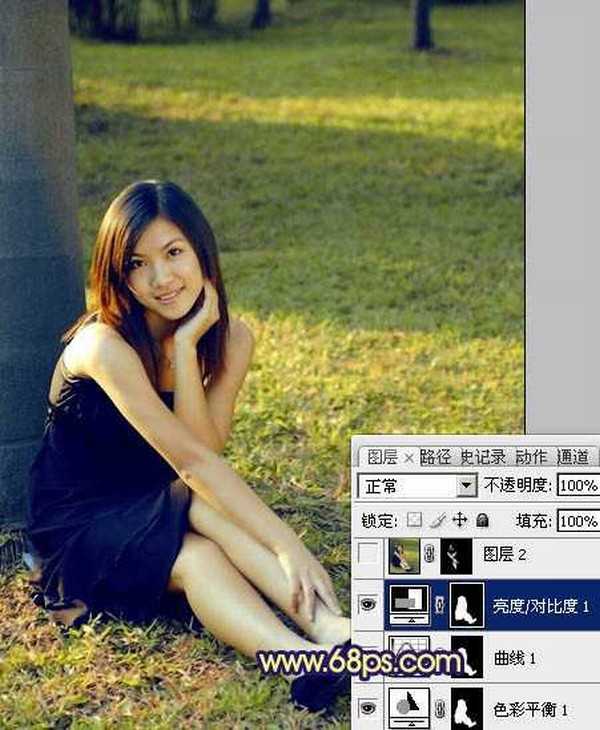 Photoshop将草地美女图片调成柔美的淡黄色